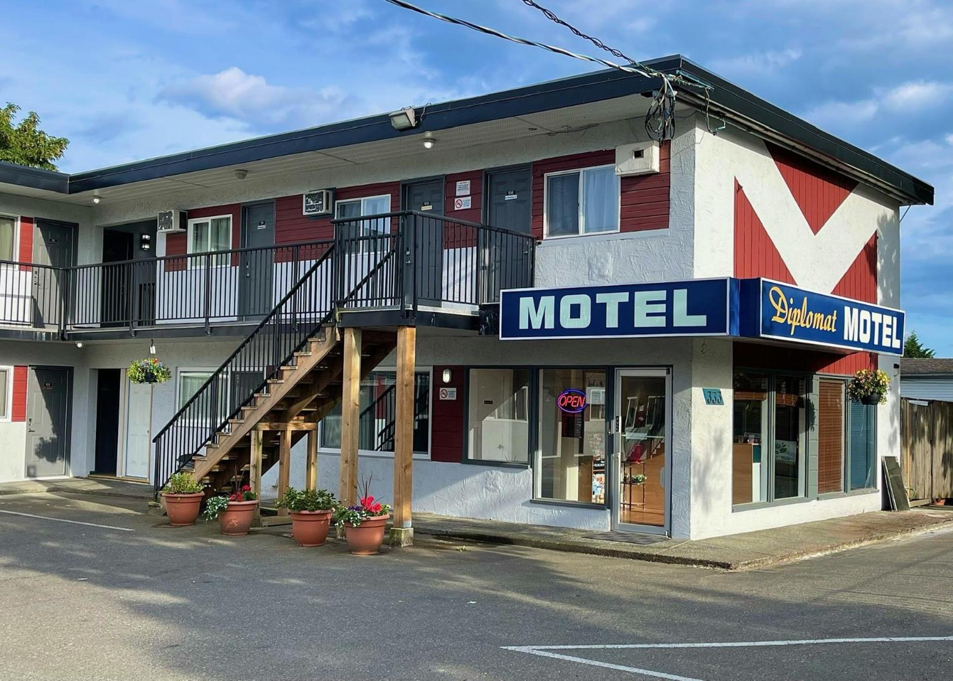 Diplomat Motel Nanaimo Exterior photo